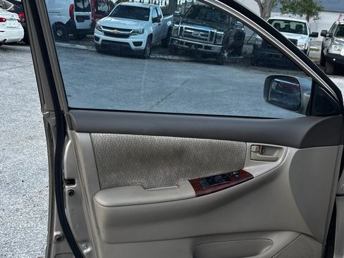 Used 2004 Toyota Corolla LE image 14