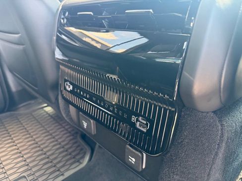 Used 2023 Jeep Grand Wagoneer Series III w/ Rear Seat Video Group 1 AWD/4WD image 31
