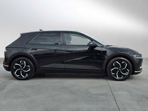 Used 2024 Hyundai Ioniq 5 SEL image 2