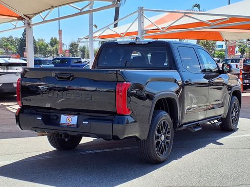 Used 2024 Toyota Tundra Limited AWD/4WD image 4