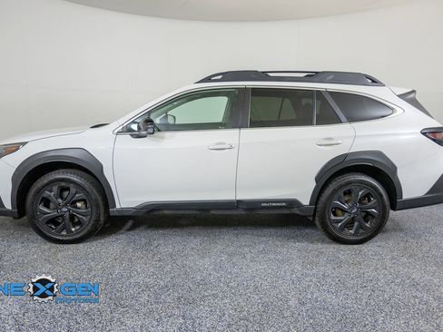 Used 2025 Subaru Outback Onyx Edition XT w/ Popular Package #2 AWD/4WD image 4
