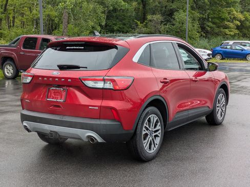 Used 2022 Ford Escape SEL w/ Technology Package AWD/4WD image 3