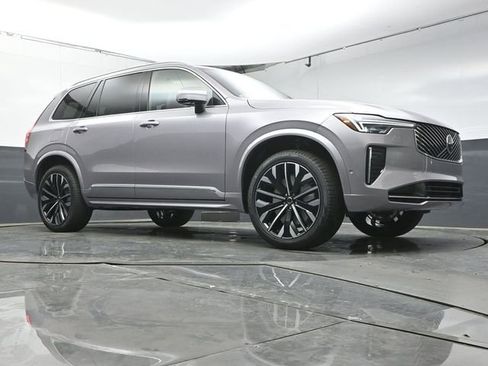 New 2026 Volvo XC90 B6 Plus w/ Protection Package Premier image 42