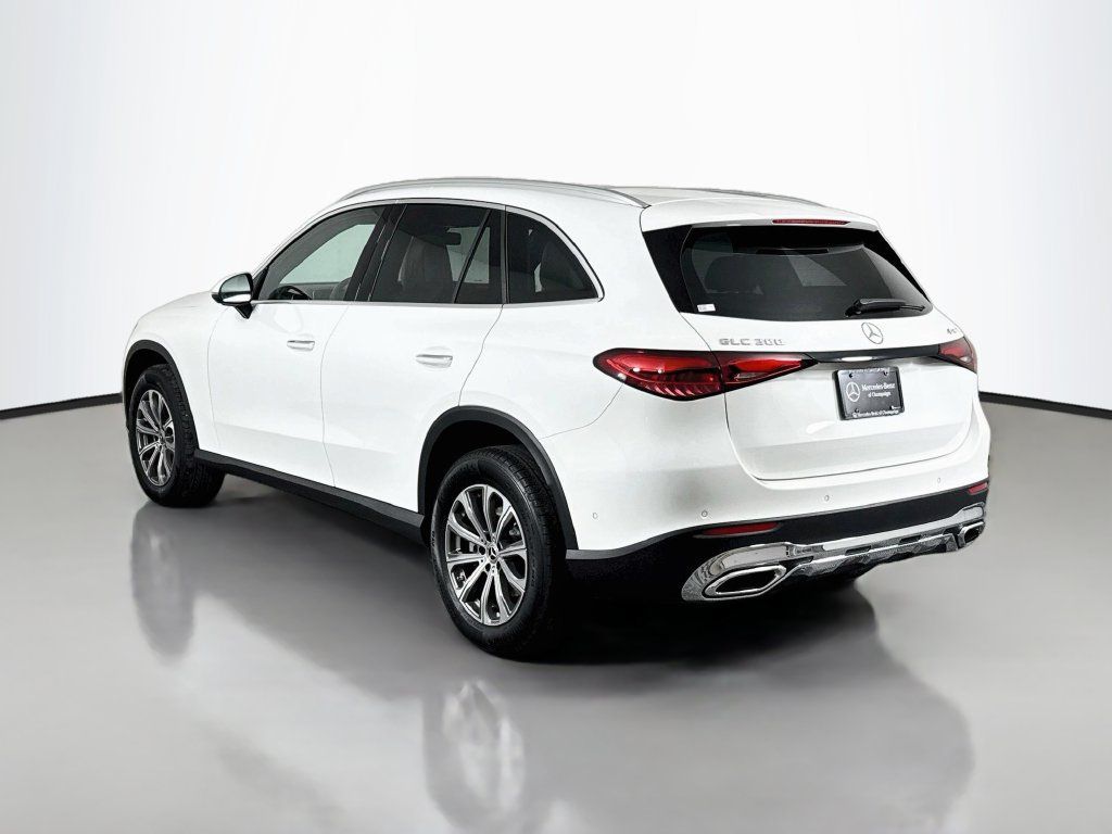 Used 2026 Mercedes-Benz GLC 300 4MATIC image 5