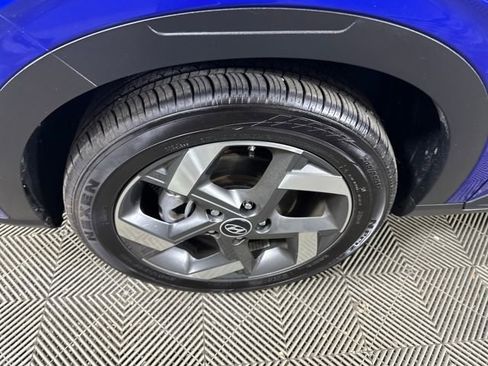 Certified 2024 Hyundai Venue SEL image 10