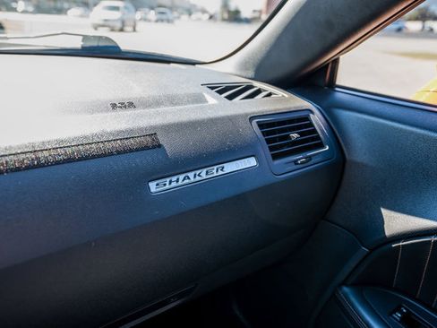 Used 2014 Dodge Challenger R/T RWD image 36