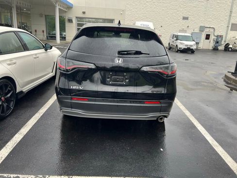 Used 2024 Honda HR-V Sport image 5