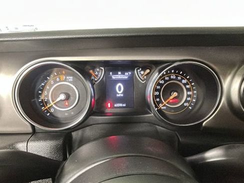 Used 2021 Jeep Wrangler Sport AWD/4WD image 17