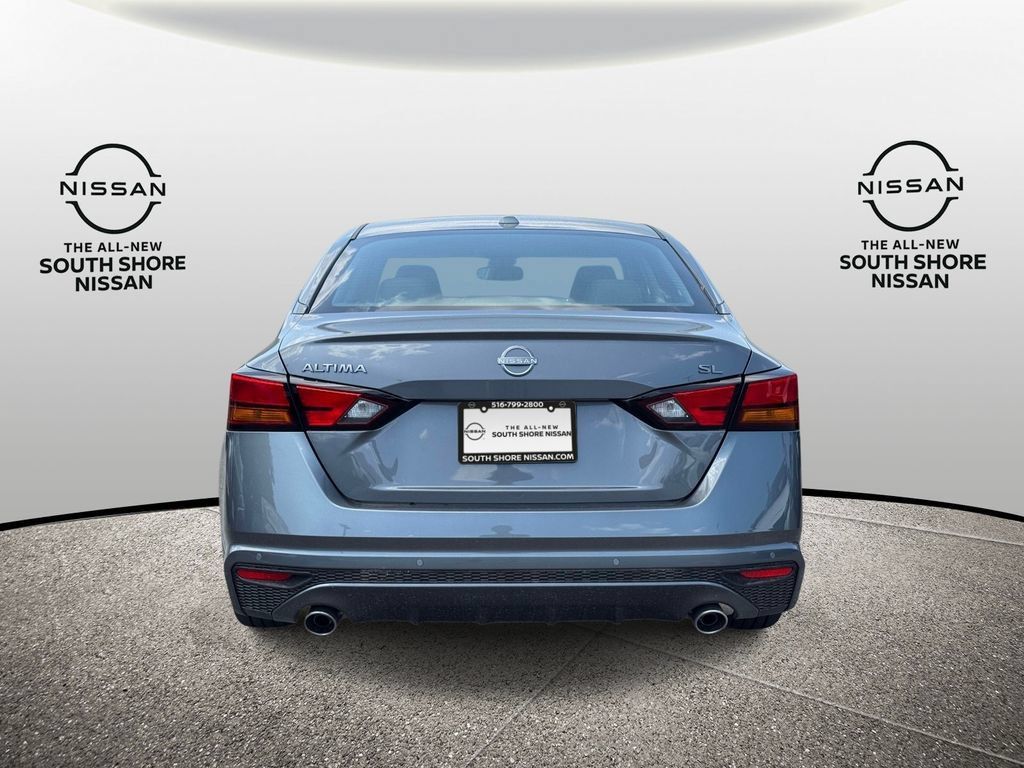 Certified 2025 Nissan Altima 2.5 SL FWD image 6
