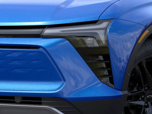 Used 2025 Chevrolet Blazer EV LT w/ Super Cruise Package image 58