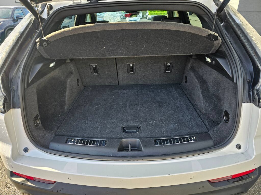 Used 2019 Cadillac XT4 Sport w/ Driver Awareness Package AWD/4WD image 14