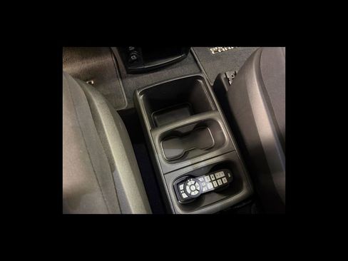 Used 2010 Dodge Grand Caravan SXT w/ Entertainment Group 2 FWD image 24
