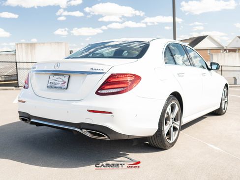 Used 2017 Mercedes-Benz E 300 4MATIC image 7