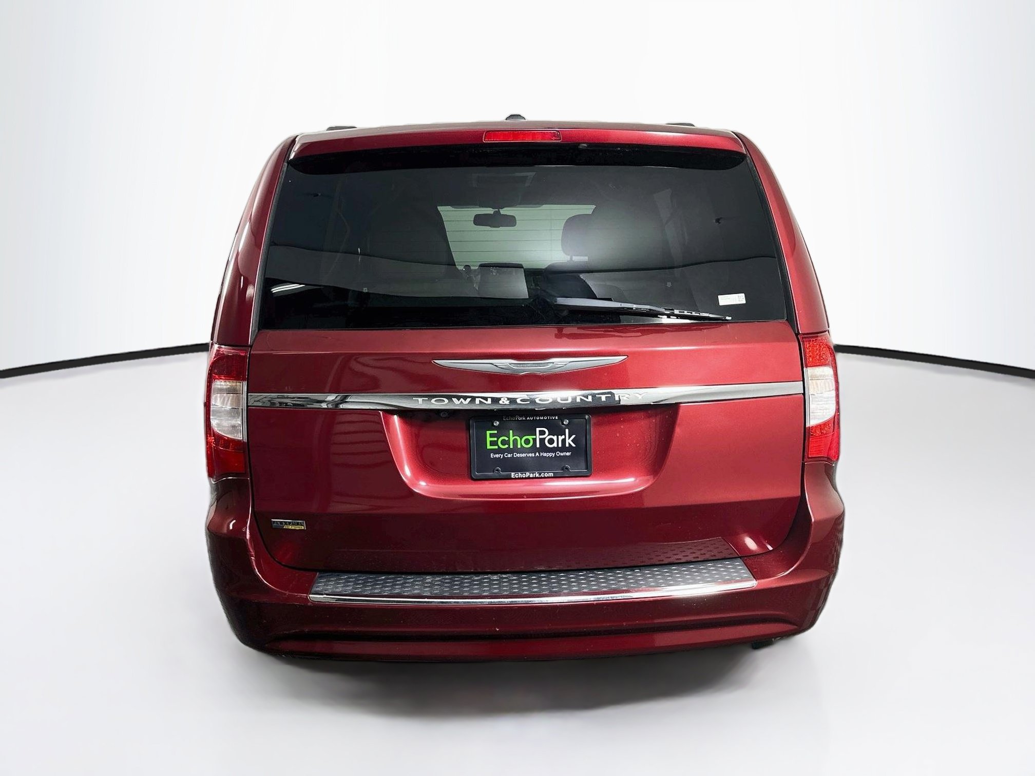 Used 2016 Chrysler Town & Country Touring FWD image 7