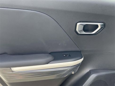 New 2025 Kia K4 GT-Line w/ GT-Line Premium Package image 19