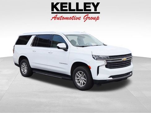 Used 2024 Chevrolet Suburban LT RWD image 1