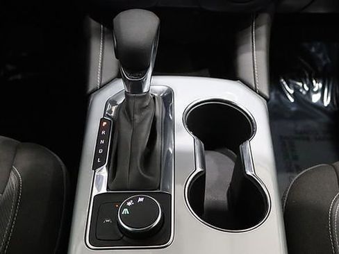 Used 2023 Chevrolet Blazer LT FWD image 28