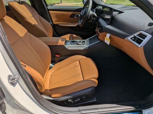 New 2026 BMW 330i Sedan w/ M Sport Package RWD image 37