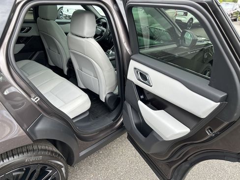 New 2026 Land Rover Range Rover Velar Dynamic SE image 17