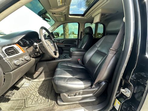 Used 2013 Chevrolet Tahoe LTZ image 38