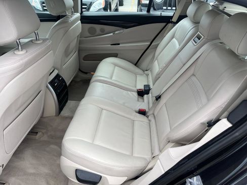 Used 2014 BMW 535i Gran Turismo xDrive AWD/4WD image 13