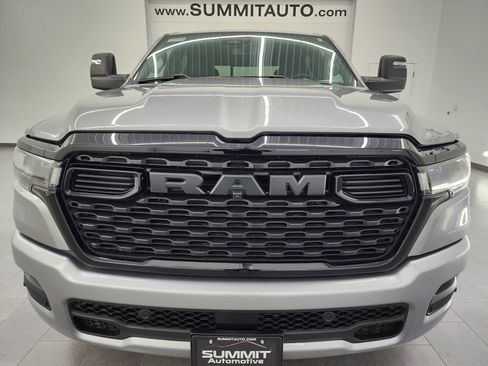 Used 2025 RAM 1500 Big Horn AWD/4WD image 22