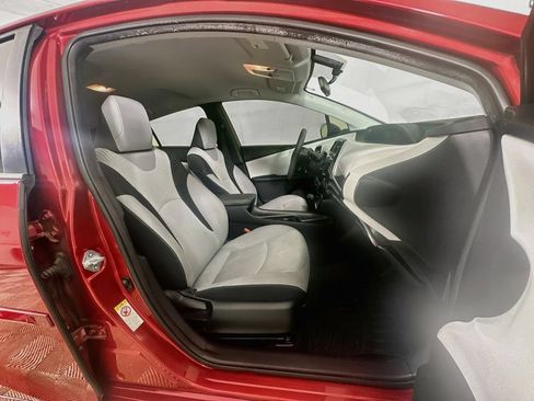 Used 2016 Toyota Prius Two FWD image 30