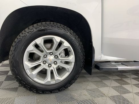 Used 2023 Chevrolet Silverado 1500 LTZ w/ LTZ Convenience Package II AWD/4WD image 11