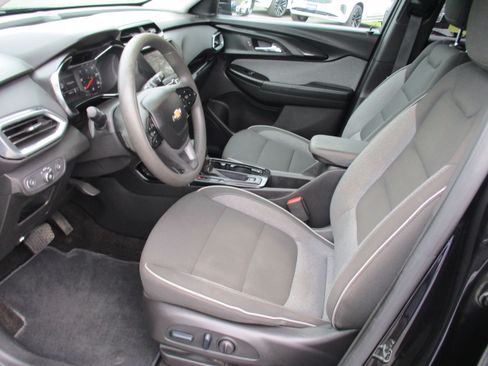 Certified 2023 Chevrolet TrailBlazer LT FWD image 11