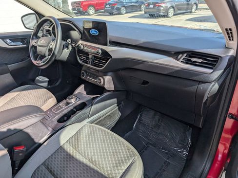 Used 2020 Ford Escape SE FWD image 13