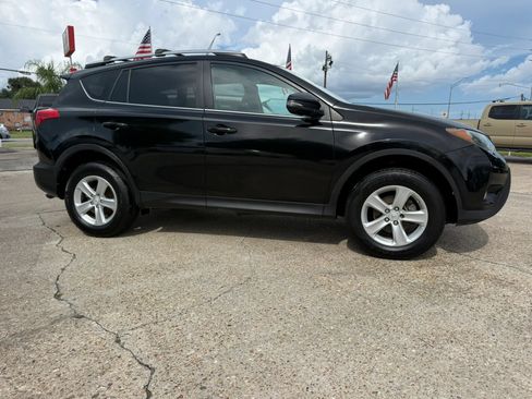 Used 2014 Toyota RAV4 XLE FWD image 4