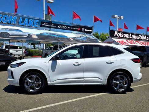 Used 2023 Ford Escape ST-Line AWD/4WD image 8