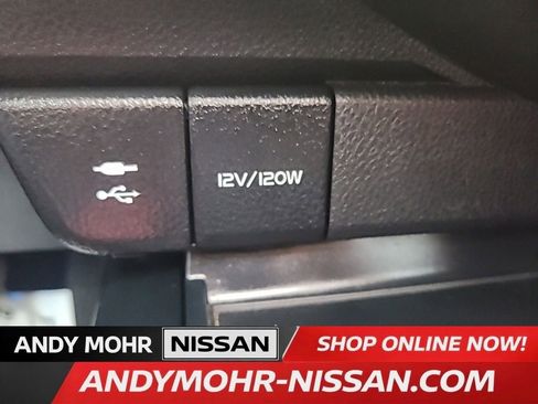 Used 2018 Toyota Camry XSE image 21