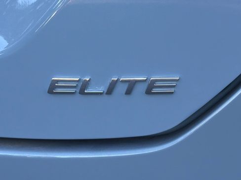 Used 2023 Honda Pilot Elite image 42