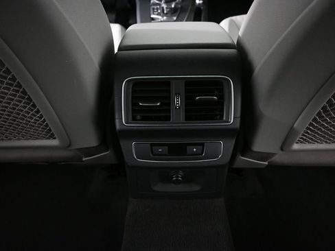 Used 2018 Audi Q5 2.0T Premium Plus w/ Premium Plus Package AWD/4WD image 17