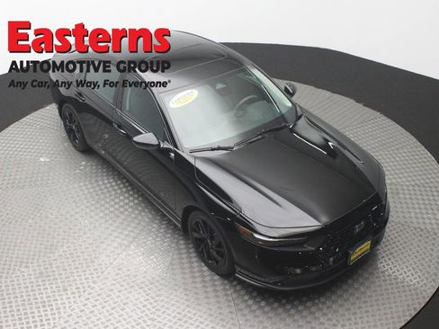 Used 2025 Honda Accord SE image 3