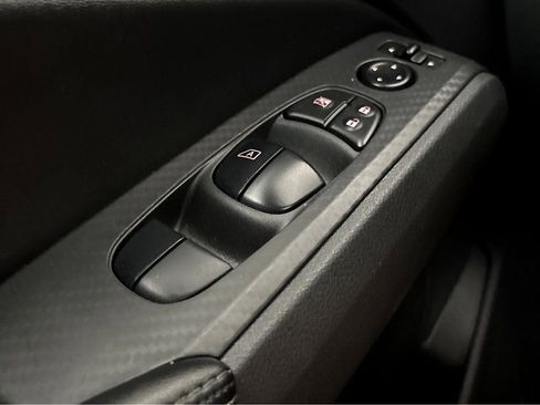 Used 2024 Nissan Altima 2.5 SV AWD/4WD image 20