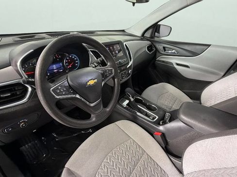 Certified 2024 Chevrolet Equinox LS w/ LS Convenience Package FWD image 18