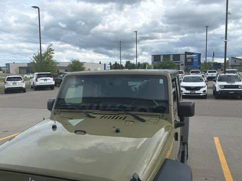 Used 2013 Jeep Wrangler Unlimited Sport AWD/4WD image 13