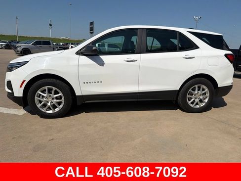 Used 2023 Chevrolet Equinox LS w/ Driver Confidence II Package AWD/4WD image 6