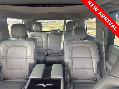 Used 2018 Lincoln Navigator Reserve w/ Technology Package image 14