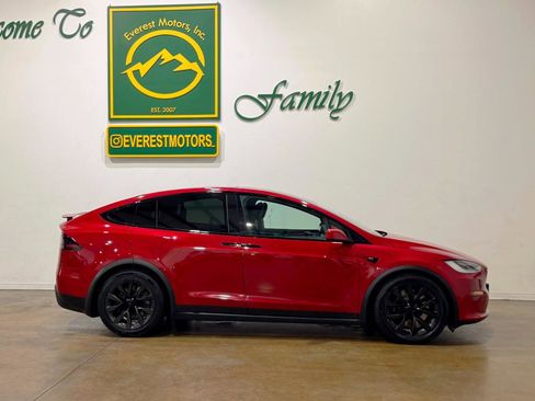 Used 2023 Tesla Model X AWD/4WD image 8