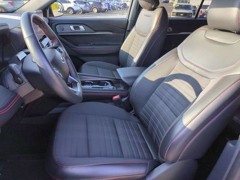 Used 2025 Ford Explorer ST-Line AWD/4WD image 15