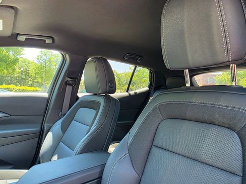 Used 2025 Chevrolet Equinox EV LT w/ Convenience Package FWD image 13