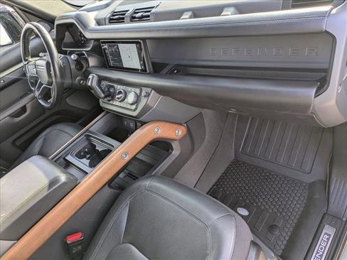 Used 2020 Land Rover Defender 110 X image 24