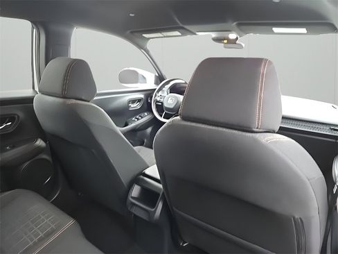 Used 2023 Honda HR-V Sport image 18