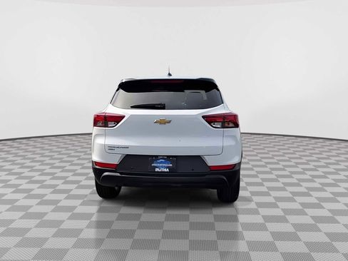 Used 2025 Chevrolet TrailBlazer LS w/ LS Convenience Package image 7