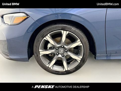Used 2025 Honda Civic Sport image 2