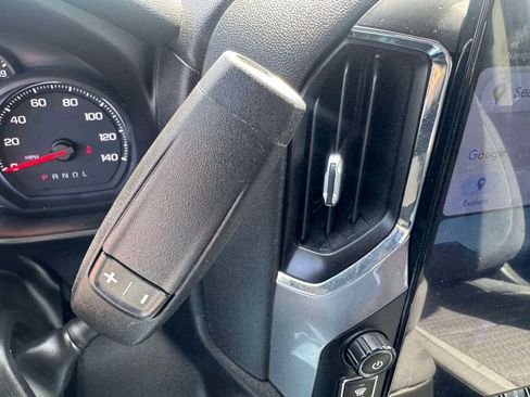 Used 2022 Chevrolet Silverado 1500 Custom image 30