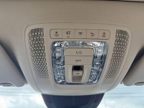Used 2025 Mercedes-Benz GLE 450e 4MATIC image 21